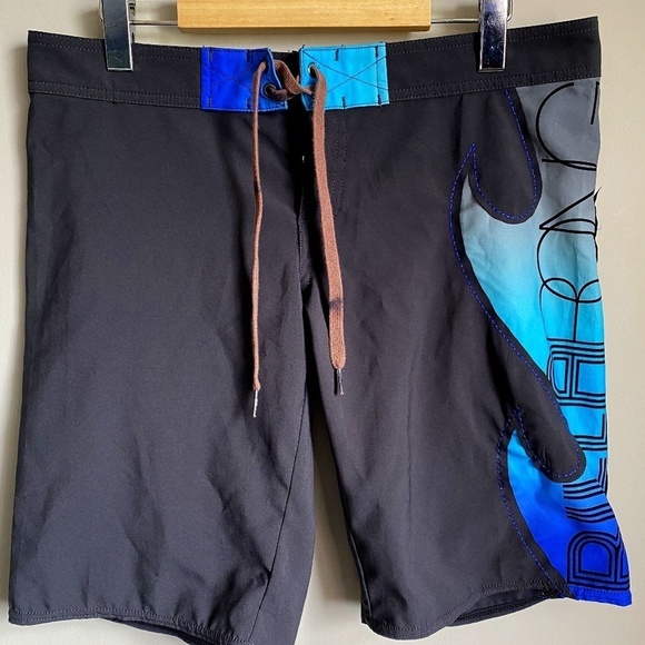Billabong Women's Black‎ Board Shorts Blue Leg Logo Size 7 - Picture 1 of 15